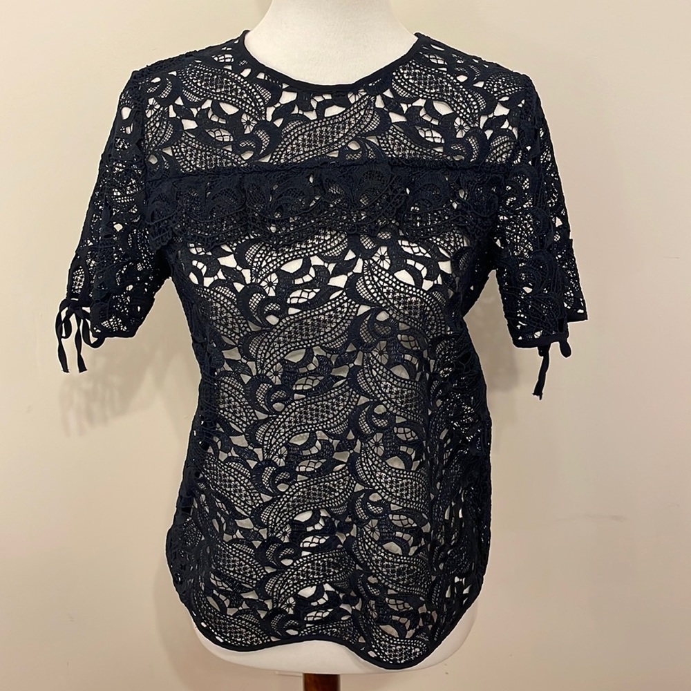 H&M Lace Navy Blue Top - Host Picked 🌟